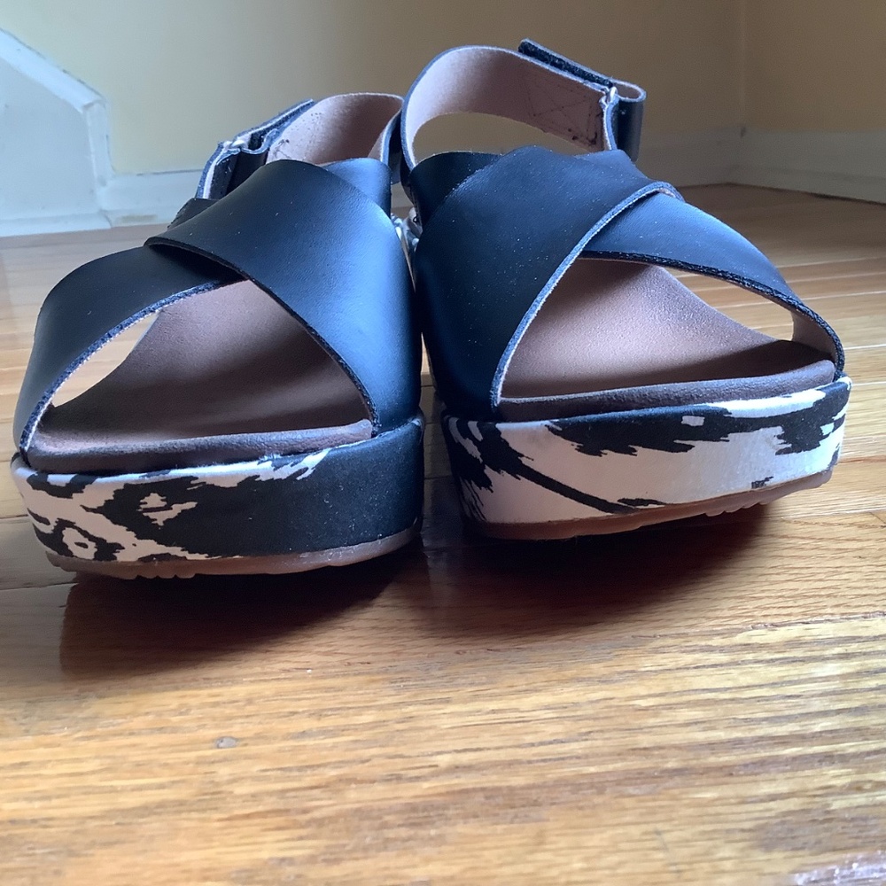 Clarks Collection Leather Wedge Sandals - Stasha Hale Black White SZ 9 - Picture 7 of 14